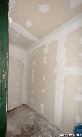 114 Lelani St Property Photo 6