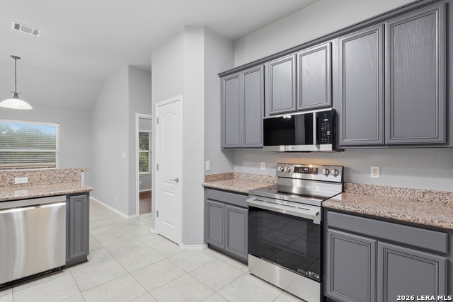 21207 Encino Ash Property Photo 2
