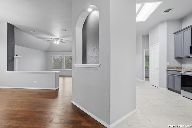21207 Encino Ash Property Photo 6