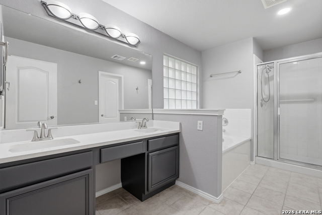 21207 Encino Ash Property Photo 20