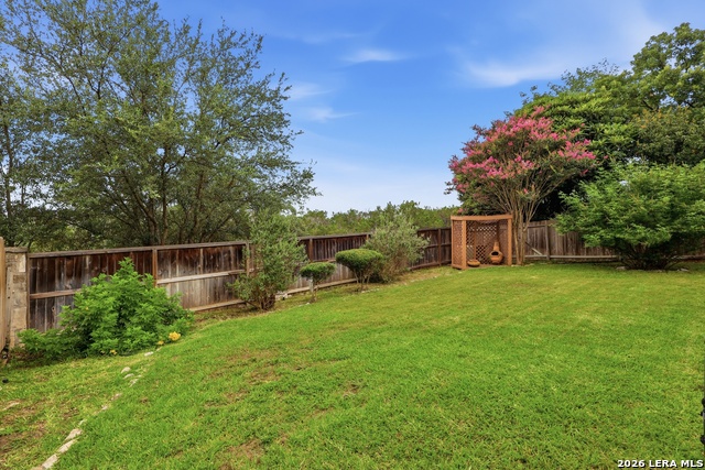 21207 Encino Ash Property Photo 27