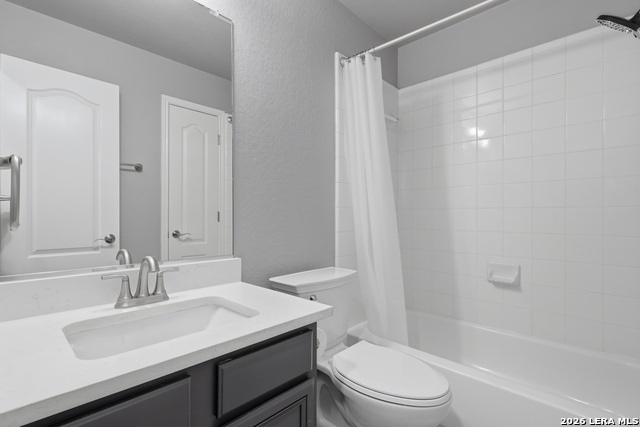21207 Encino Ash Property Photo 37
