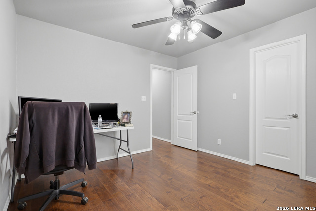 21207 Encino Ash Property Photo 39