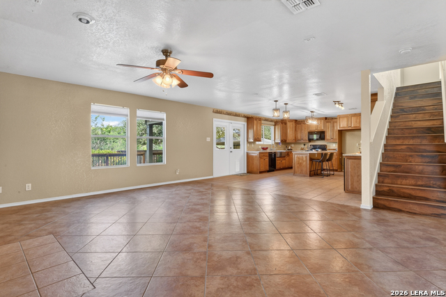 409 Hinge Loop Property Photo 16