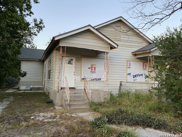 341&343 Avondale Ave Property Photo 17