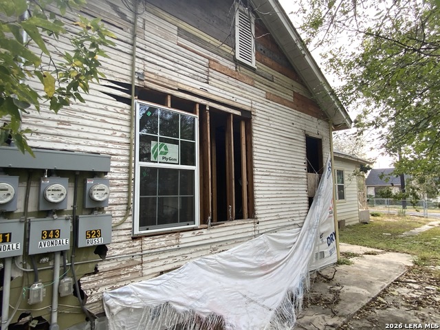 341&343 Avondale Ave Property Photo 19