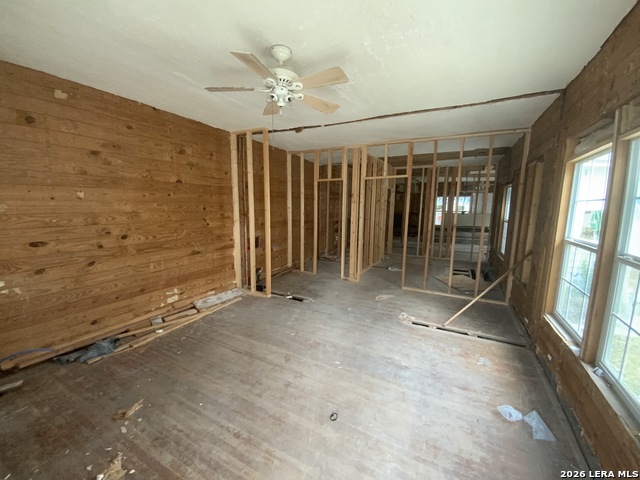 341&343 Avondale Ave Property Photo 23
