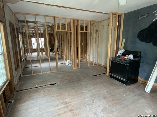 341&343 Avondale Ave Property Photo 31