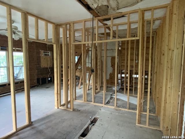 341&343 Avondale Ave Property Photo 36