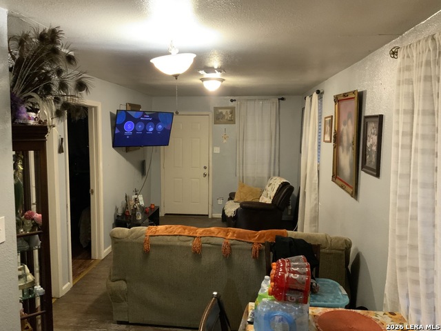 341&343 Avondale Ave Property Photo 42