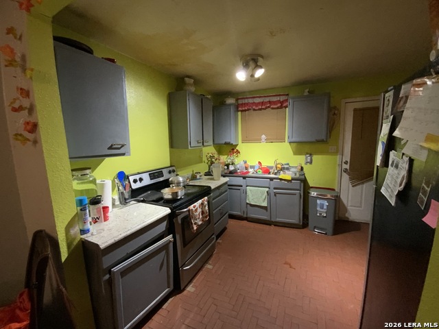 341&343 Avondale Ave Property Photo 44