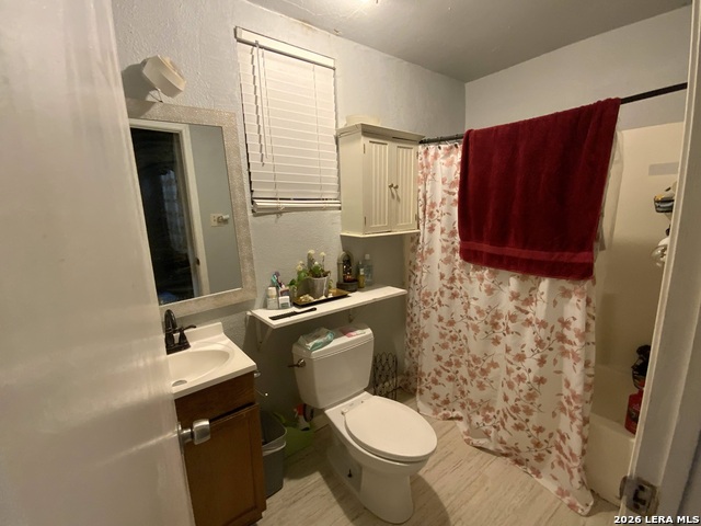 341&343 Avondale Ave Property Photo 48