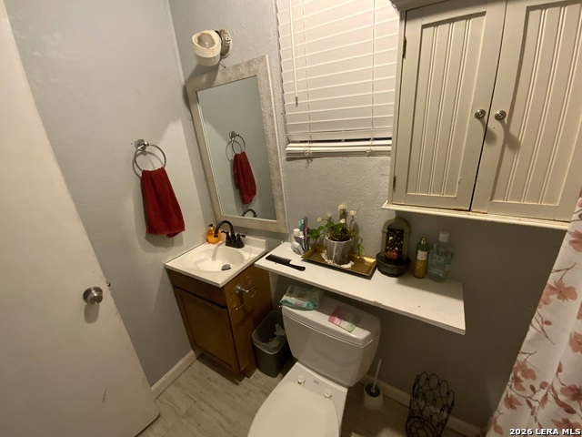 341&343 Avondale Ave Property Photo 49