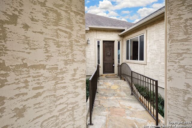 1159 Legacy Dr Property Photo 3