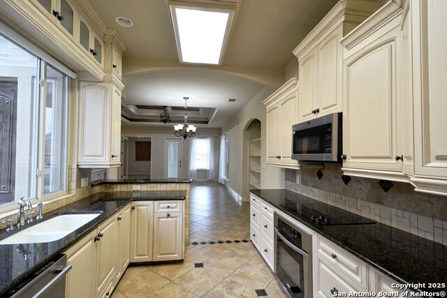 1159 Legacy Dr Property Photo 12