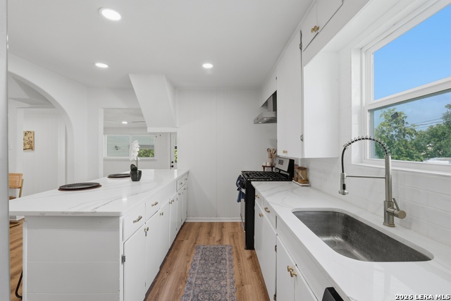 414 Clower Property Photo 8