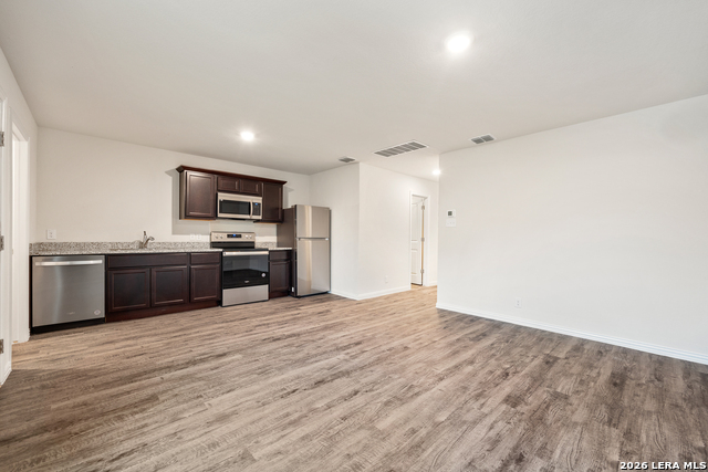 1143 Magnolia Property Photo 4