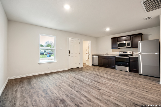 1143 Magnolia Property Photo 5