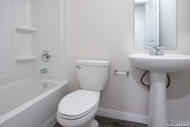 1143 Magnolia Property Photo 14