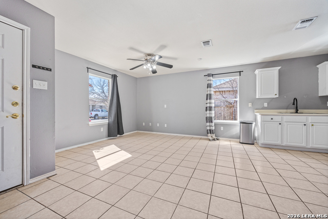 9226 Emerald Port Dr Property Photo 4