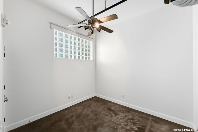 831 S Flores Street Property Photo 9