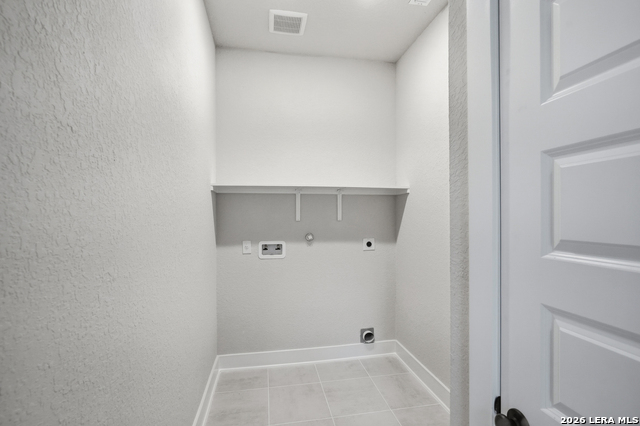 9421 Mattock Property Photo 10