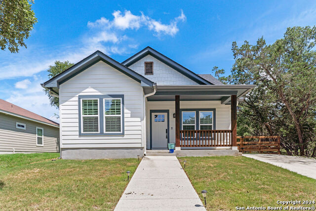 1125 Cedar Grove Trl Property Photo 3