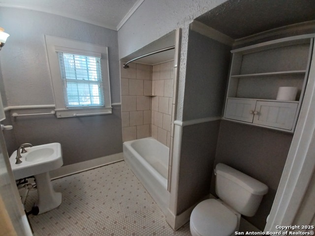 214 Funston Pl Property Photo 12