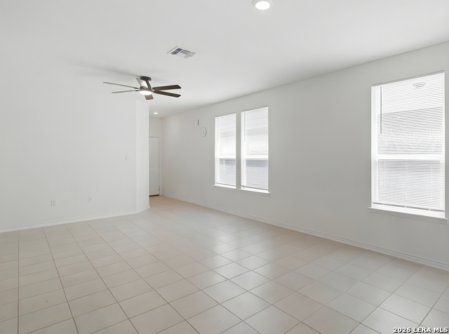 4731 Plaza Ctr Property Photo 4