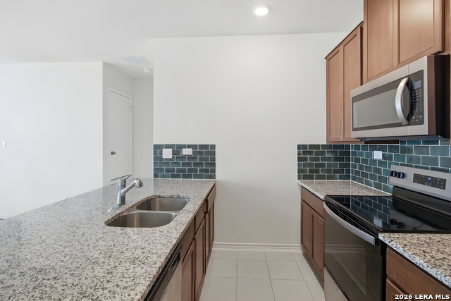 4731 Plaza Ctr Property Photo 7
