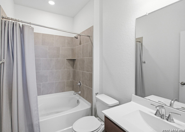 4731 Plaza Ctr Property Photo 11