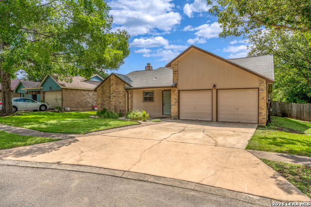 7900 Forest Xing Property Photo 1