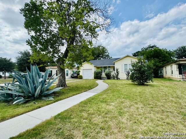 211 Leming Dr Property Photo 2