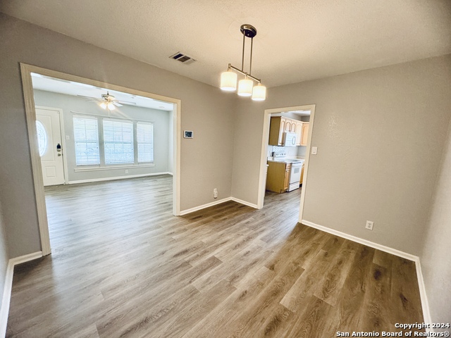 211 Leming Dr Property Photo 3