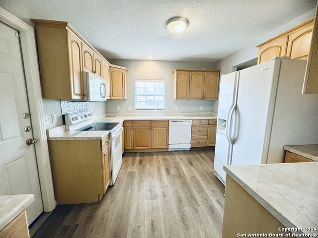 211 Leming Dr Property Photo 4