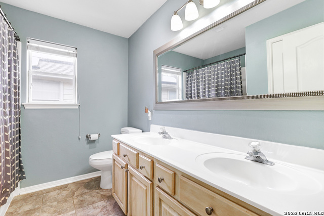 20703 Wild Springs Dr Property Photo 24
