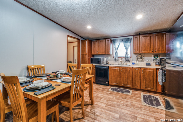 1824 Live Oak Property Photo 7