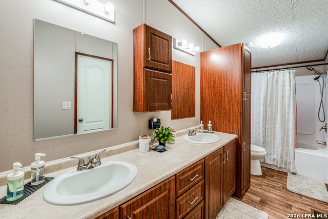 1824 Live Oak Property Photo 11