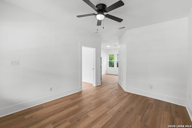 1200 W Magnolia Ave Property Photo 4