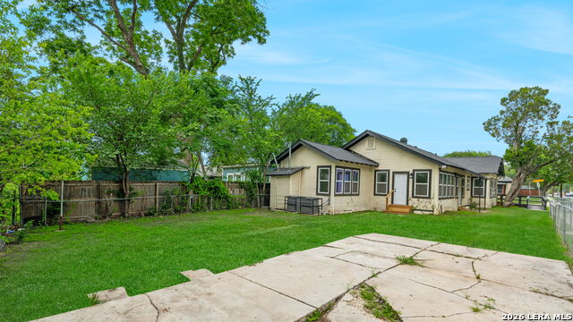 1200 W Magnolia Ave Property Photo 24