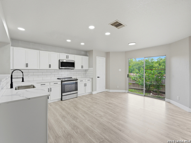 26 Beacon Bay Property Photo 4