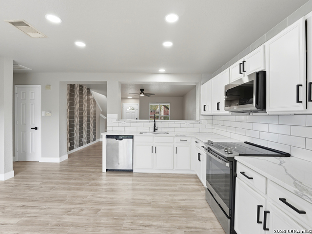 26 Beacon Bay Property Photo 6