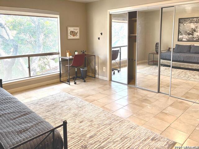 8915 Datapoint Dr Property Photo 27