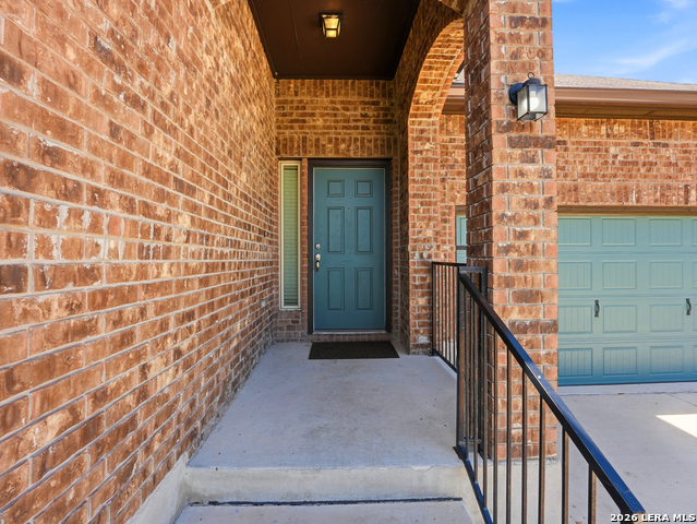 634 Saddle House Property Photo 4