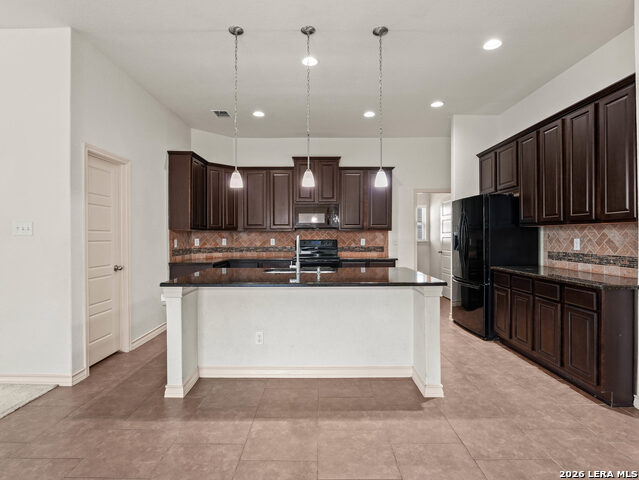 634 Saddle House Property Photo 10