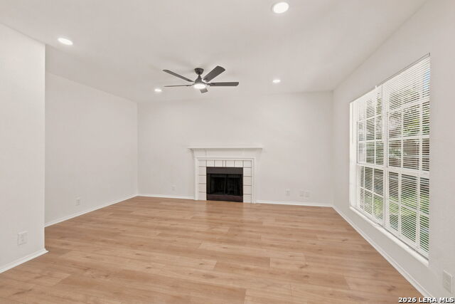 333 Sunrose Ln Property Photo 4