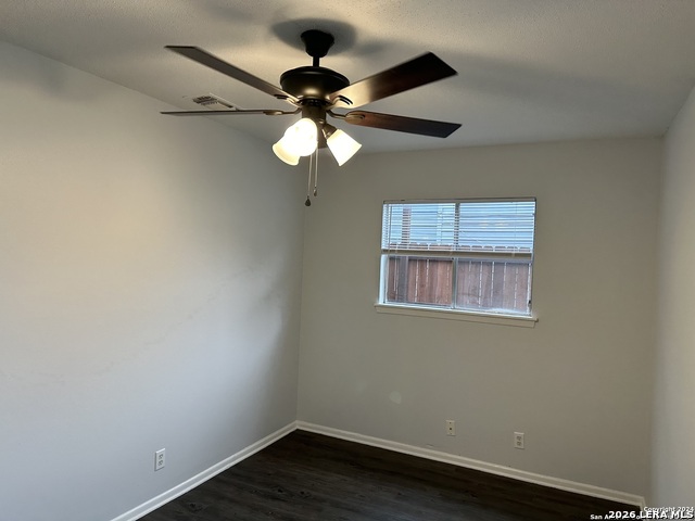 7211 Westglade Dr Property Photo 9