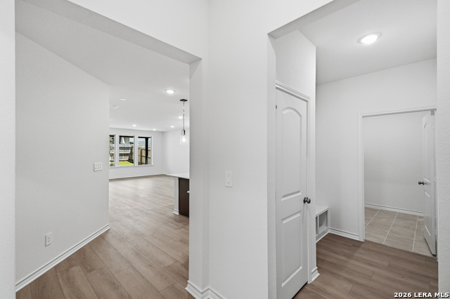 12433 Dime Box Property Photo 6
