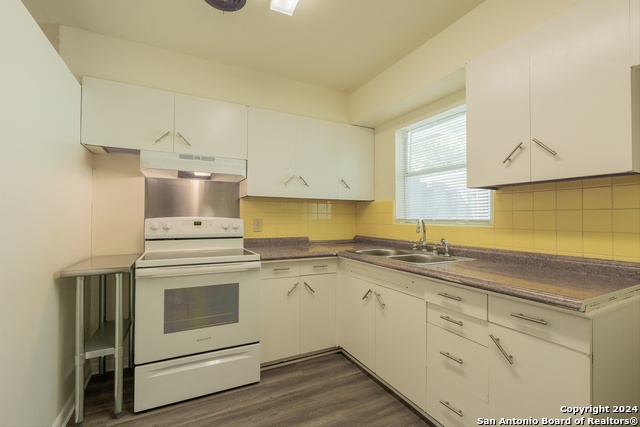 131 Brettonwood Dr Property Photo 7