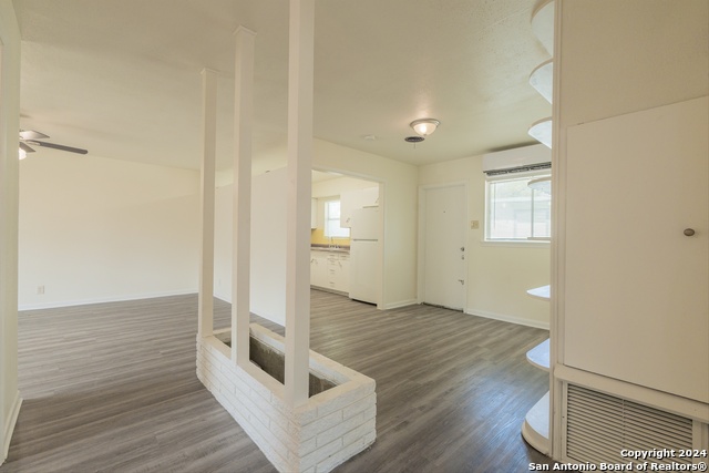 131 Brettonwood Dr Property Photo 10
